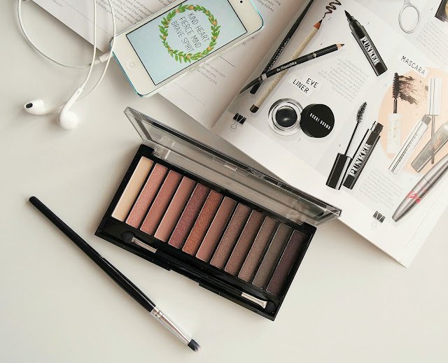 Makeup Revolution Iconic 3